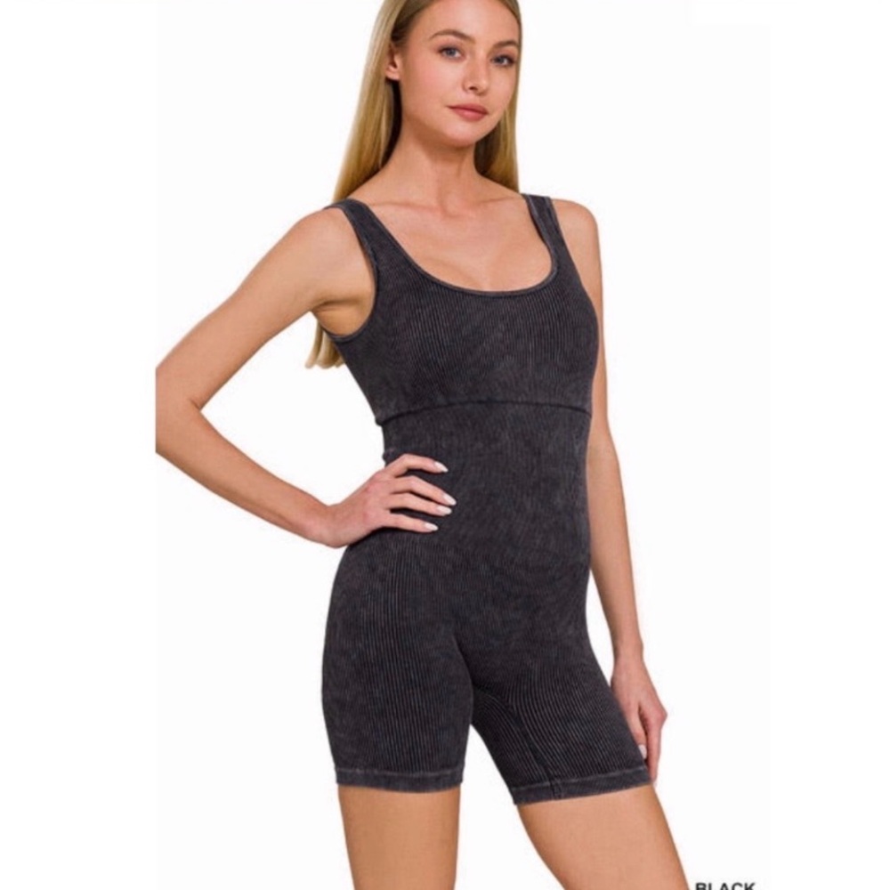 Women's Black Sleeveless Bodysuit